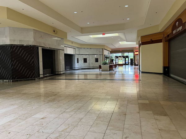 Lansing Mall - Aug 13 2022